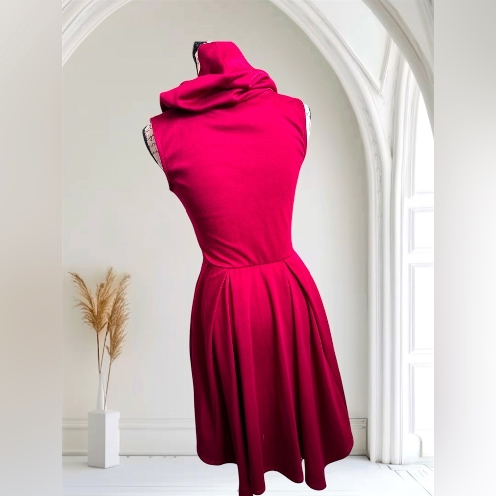 Vintage- Absolutely Adorable Fervour ModCloth Red/Burgandy Sleeveless Dress - Picture 2 of 3